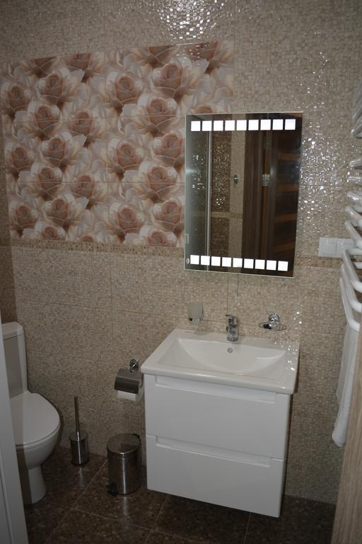 Apartment Vid Na Krepost カームヤネツィ・ポジーリシクィイ エクステリア 写真